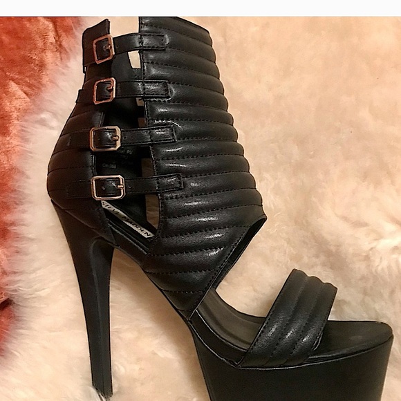 STEVE MADDEN Pleather Ankle Buckle Strap Black Platform Stiletto Heels Shoes 10 - Picture 9 of 13